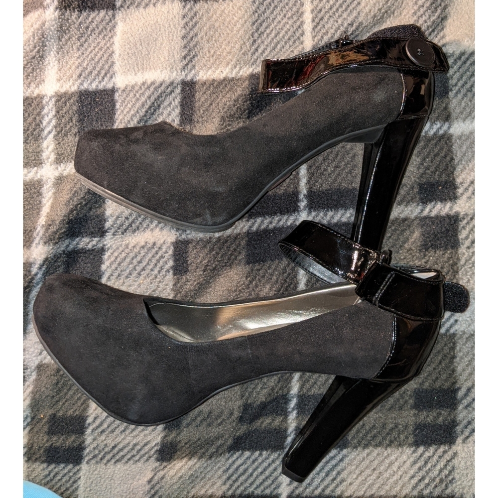 Metoo Black Ankle Strap Platform Shoes Size 7 1/2M